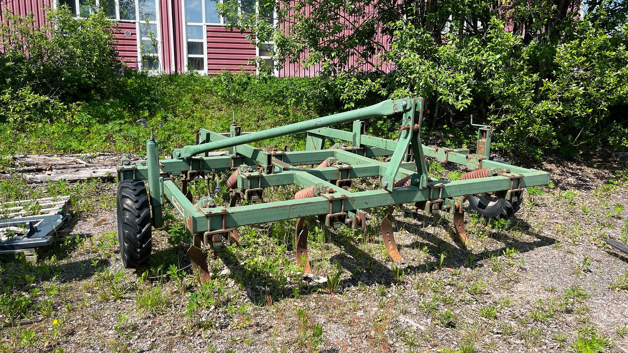 Image 1/9