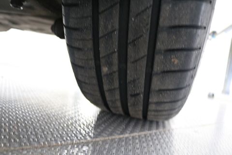 Image 14/32