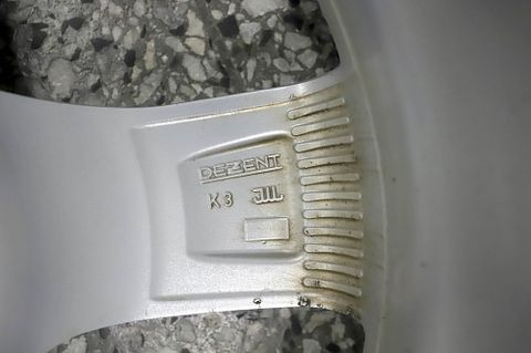 Image 24/50