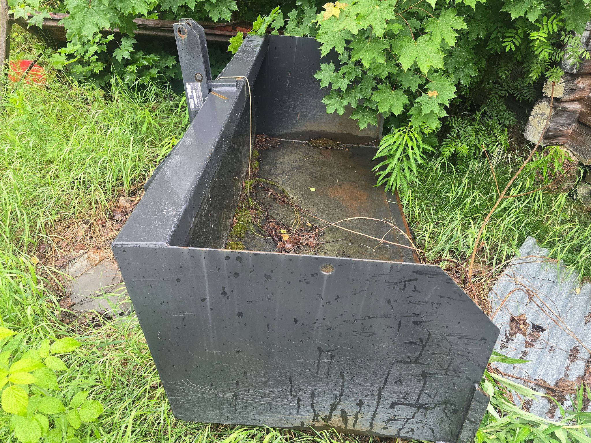 Image 4/4