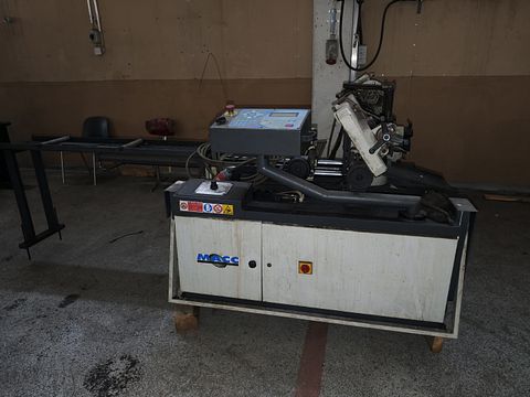 Image 7/7