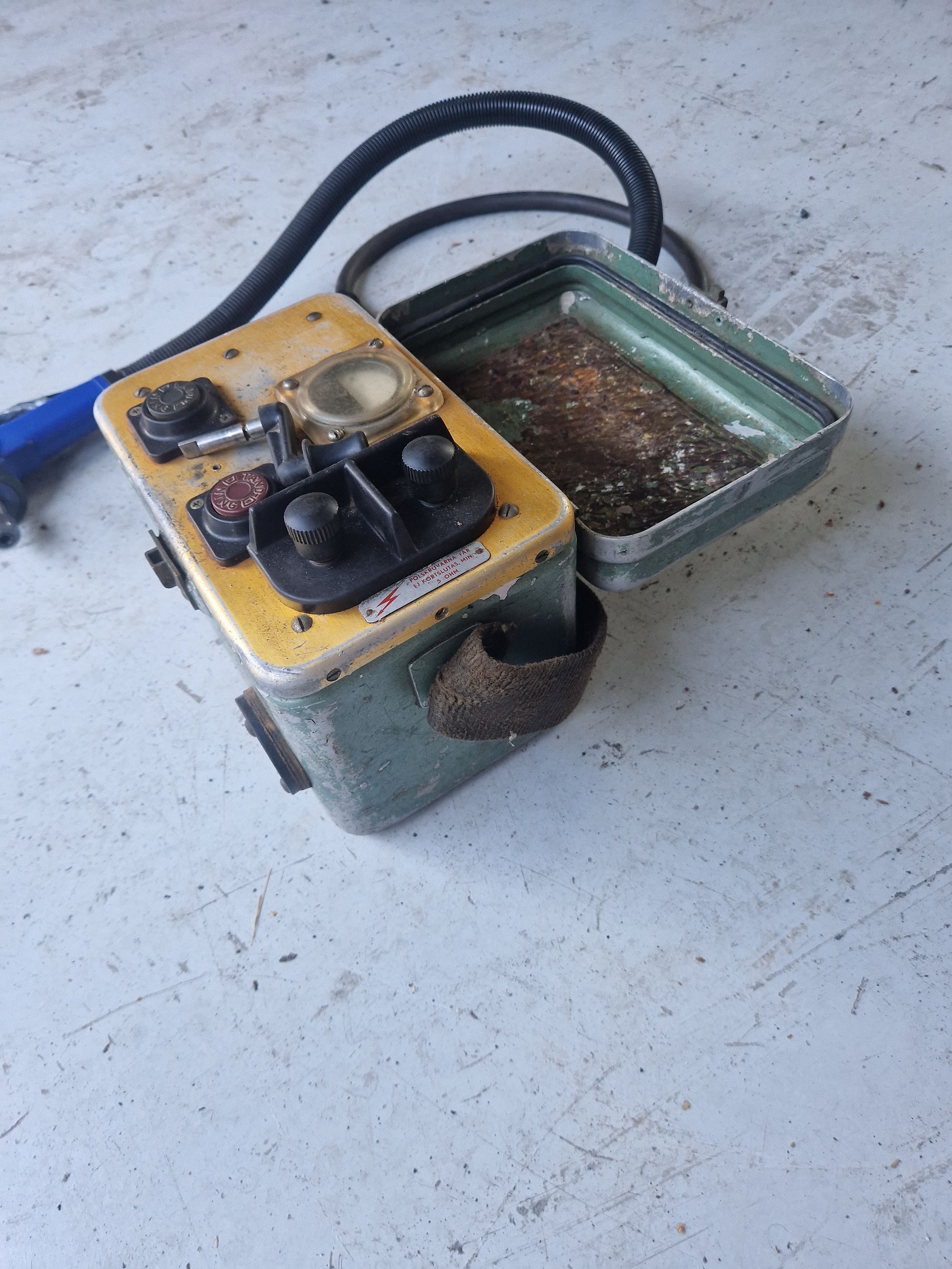 Image 6/16