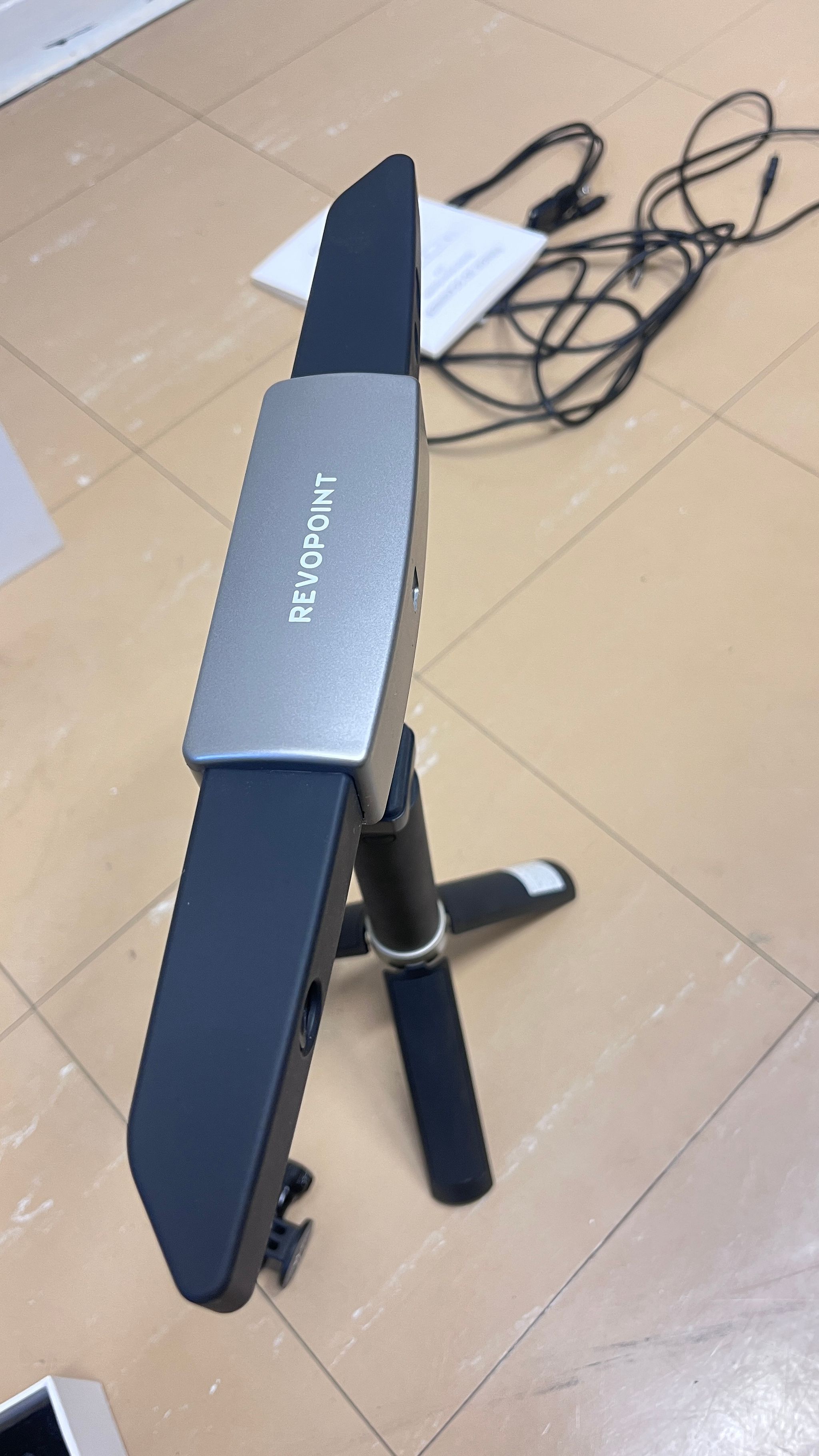 Image 10/19