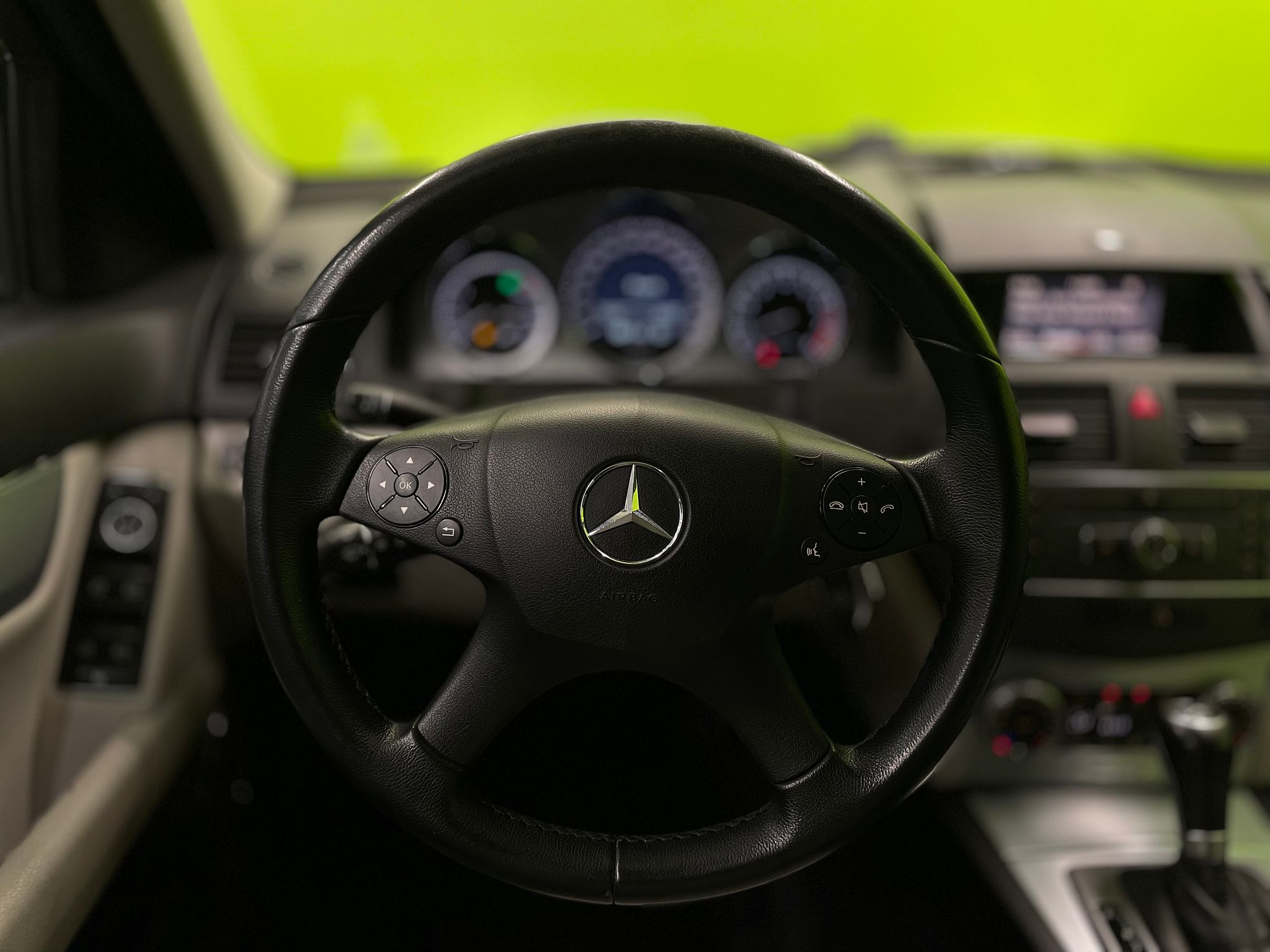 Image 7/46