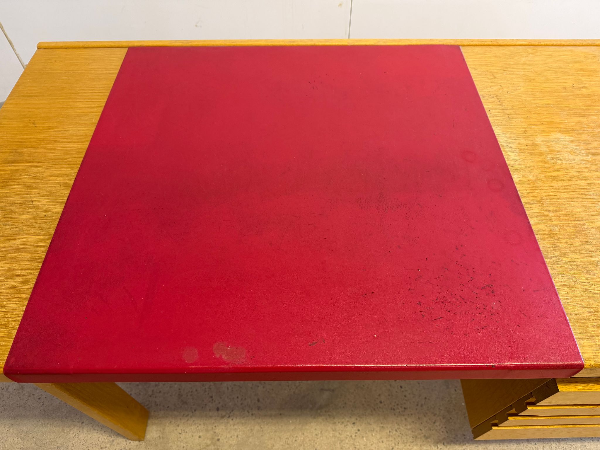 Image 4/19