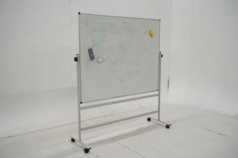 Image 1/7