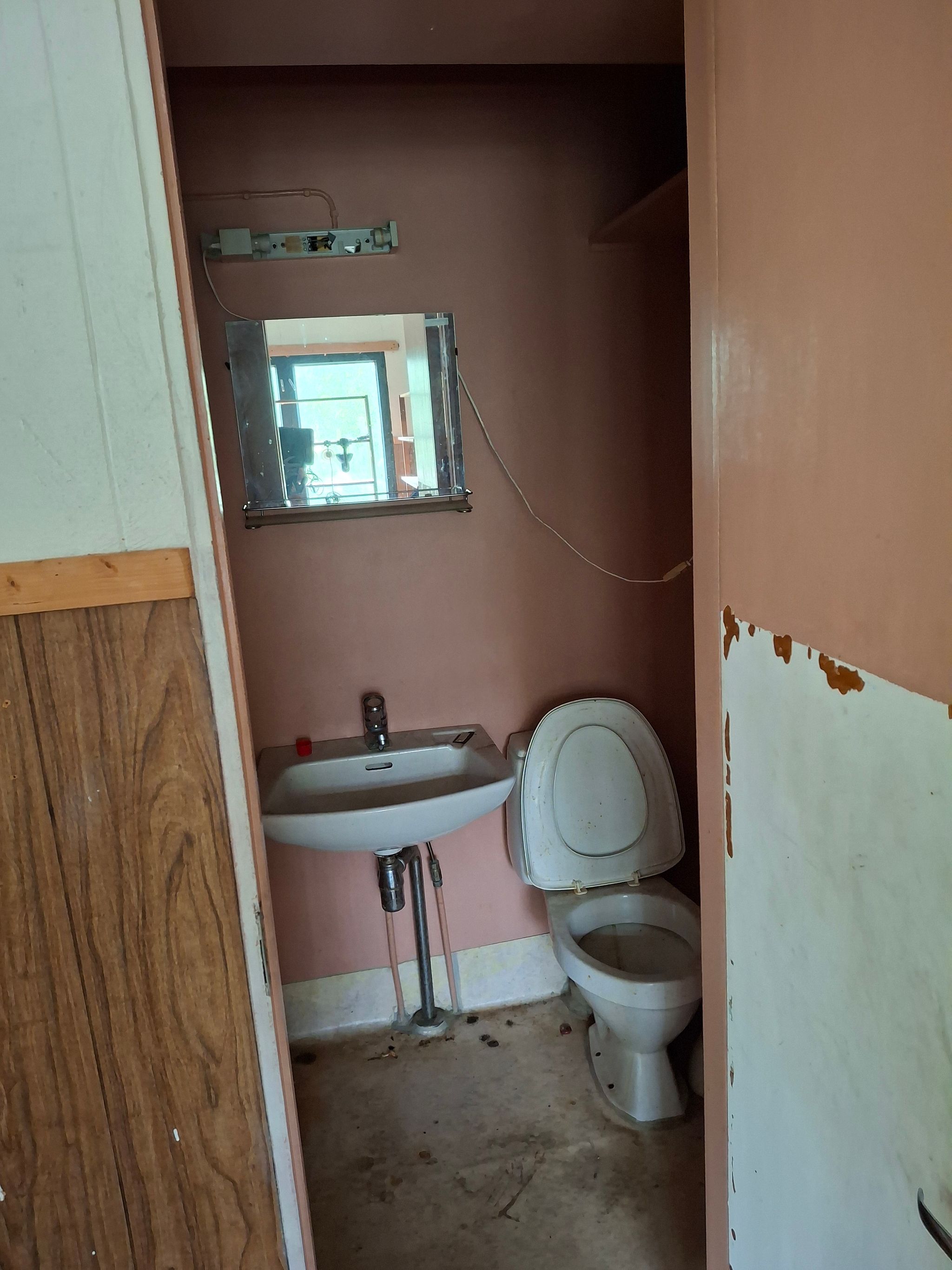 Image 11/49