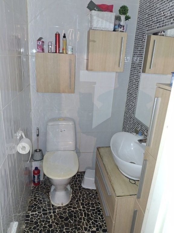 Image 19/65