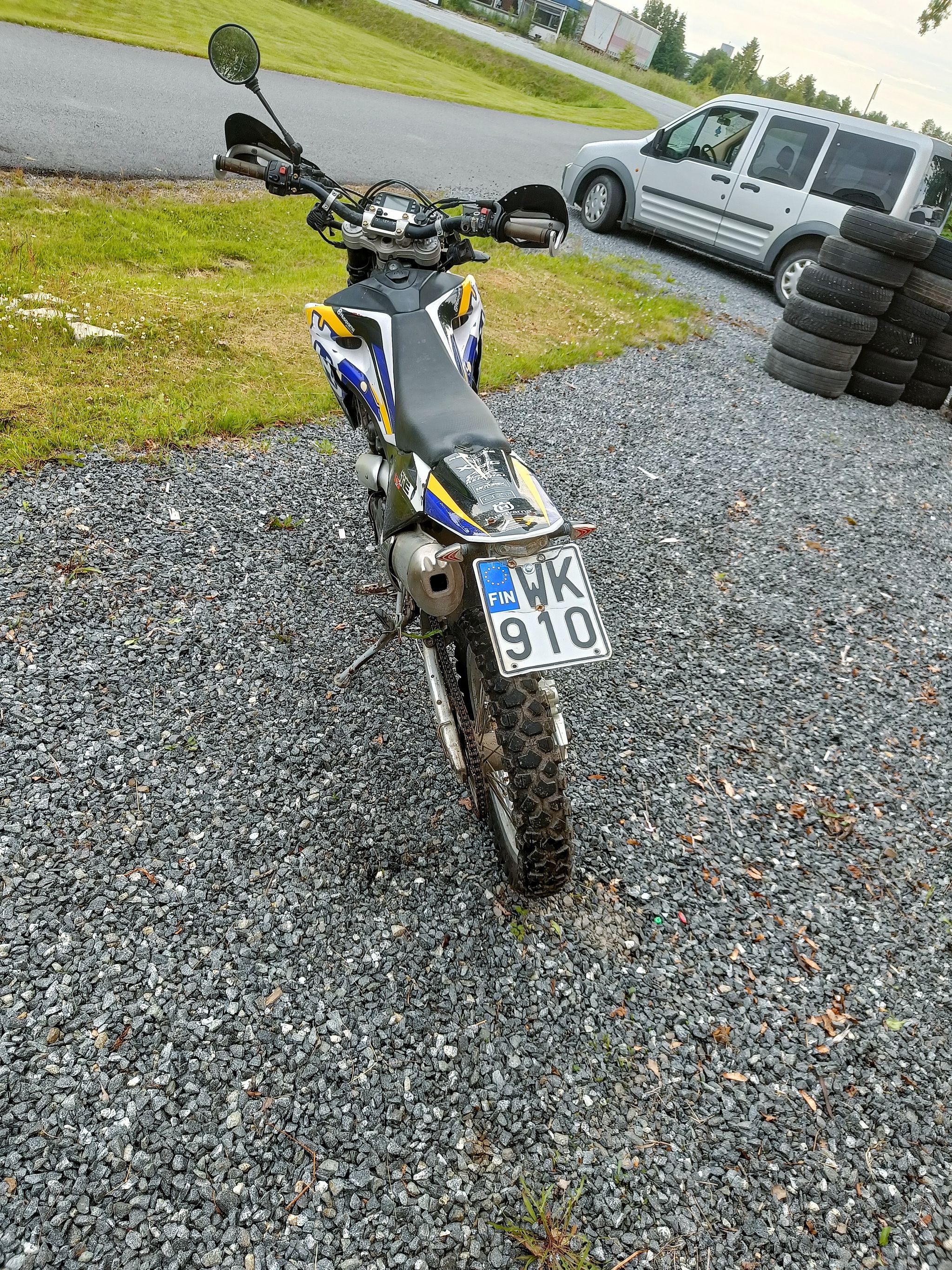 Image 4/7