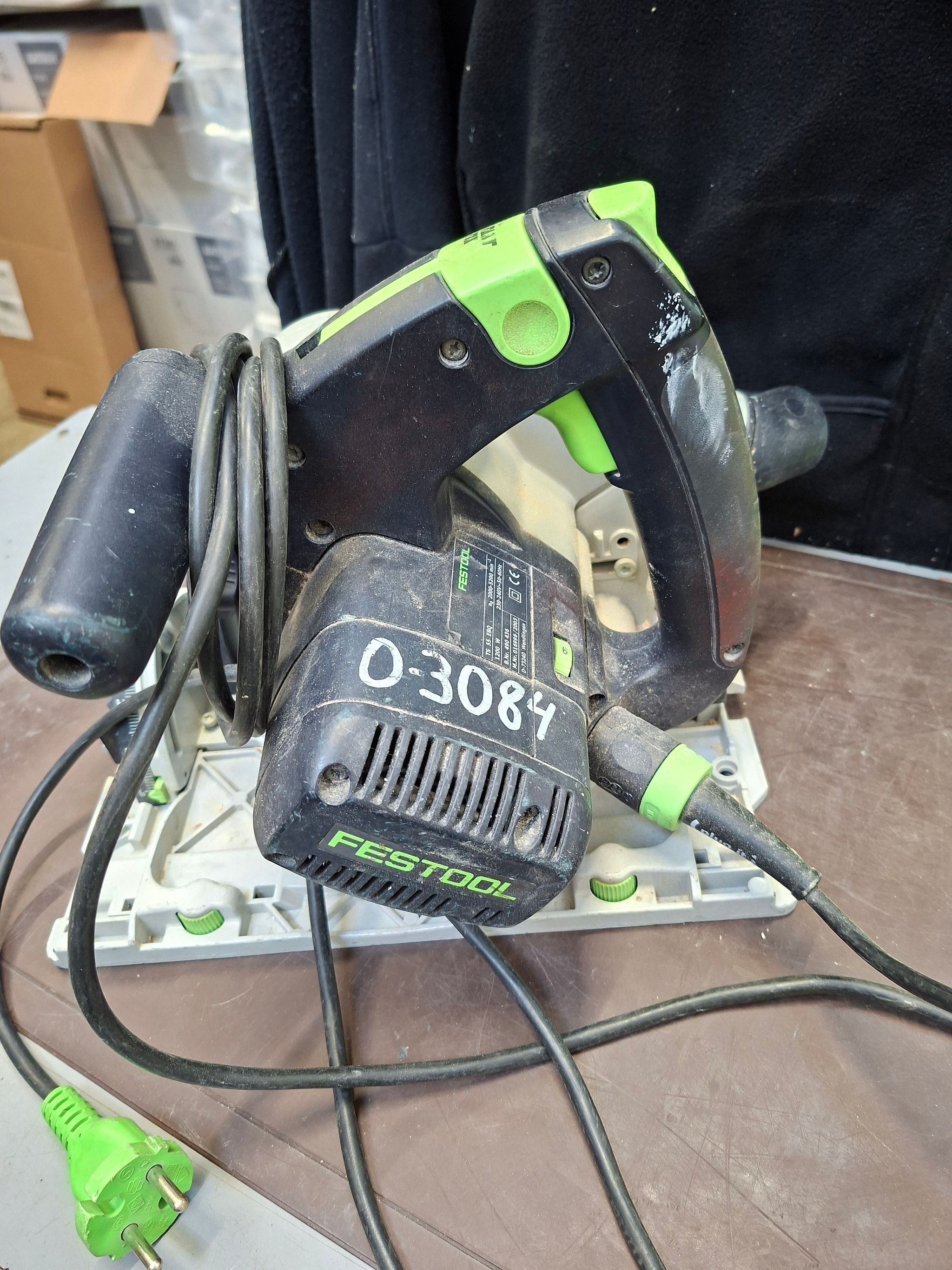 Image 3/5