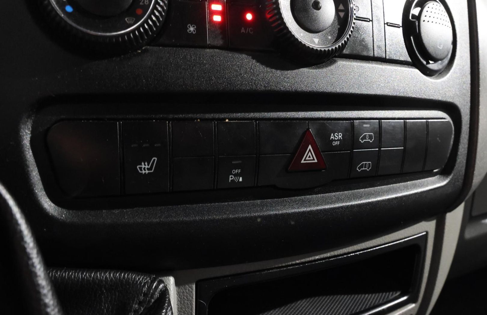 Image 13/17