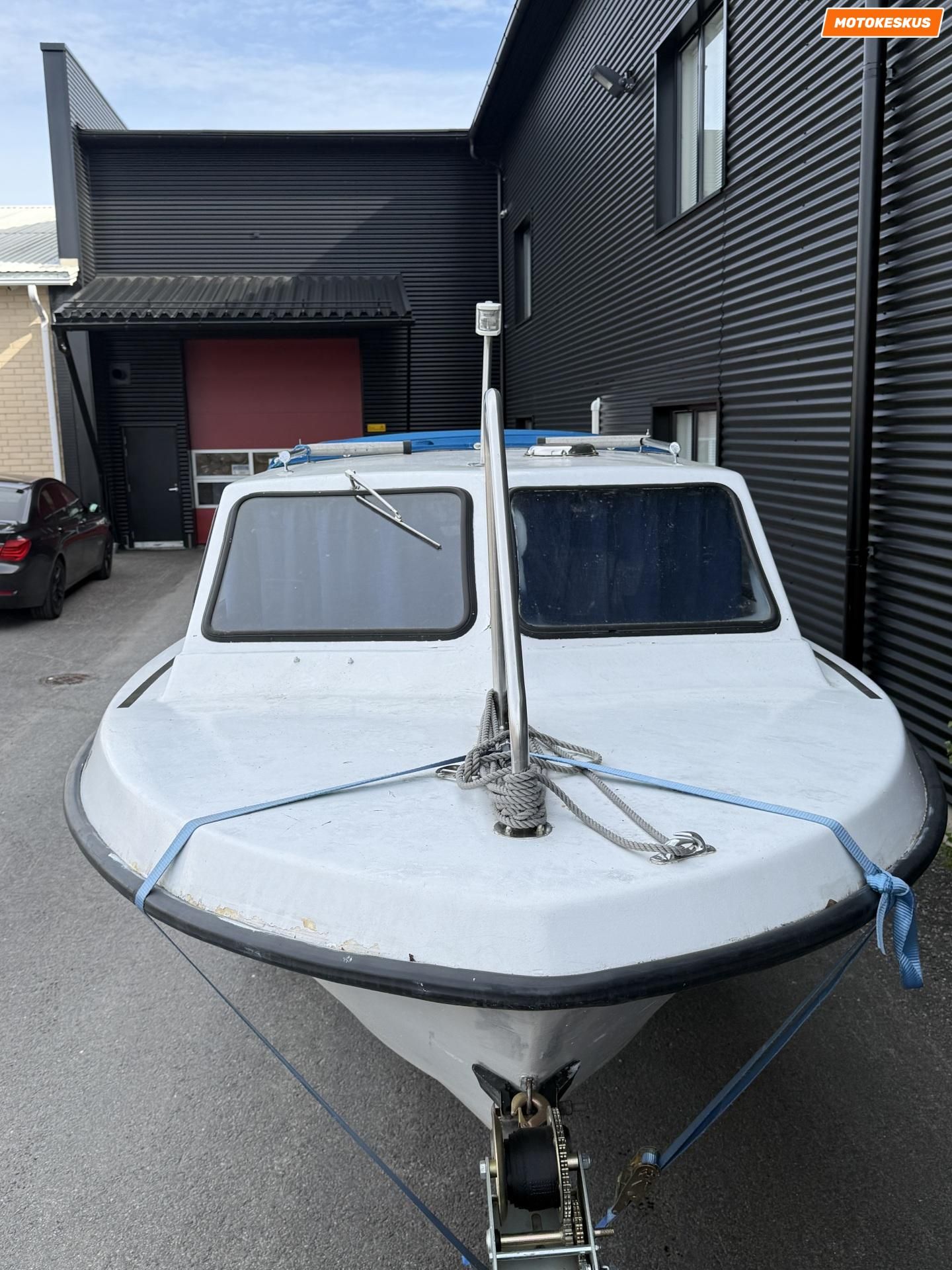 Image 10/15