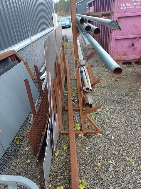 Image 3/5