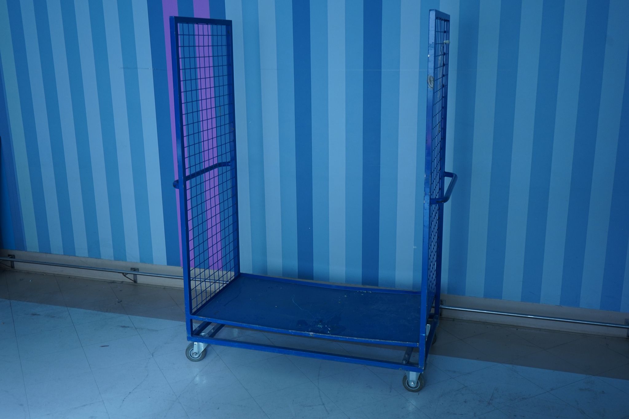 Image 7/9