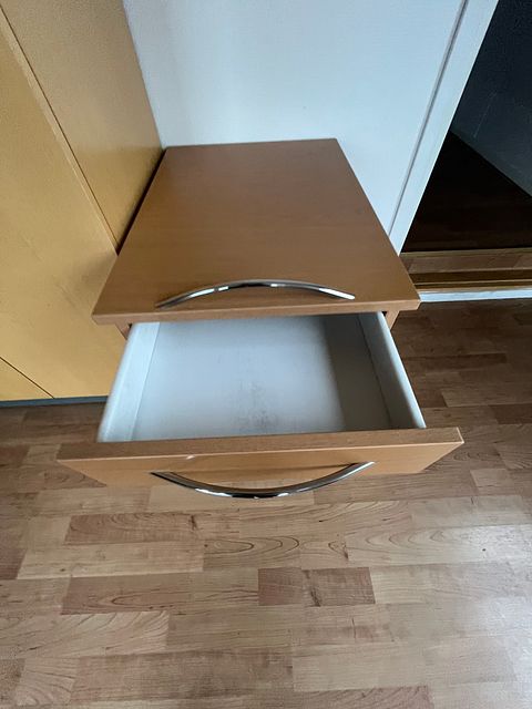 Image 2/3