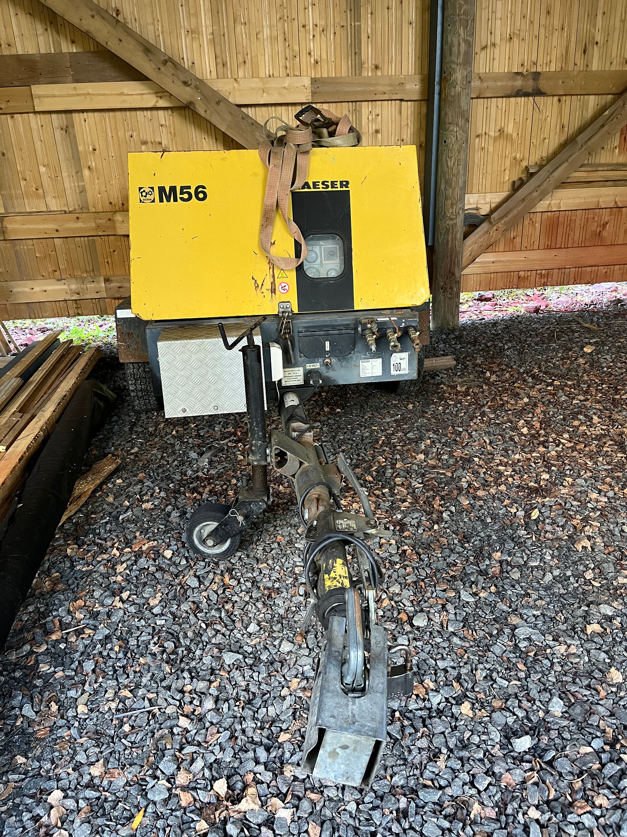 Image 3/12