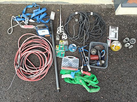 Image 1/9