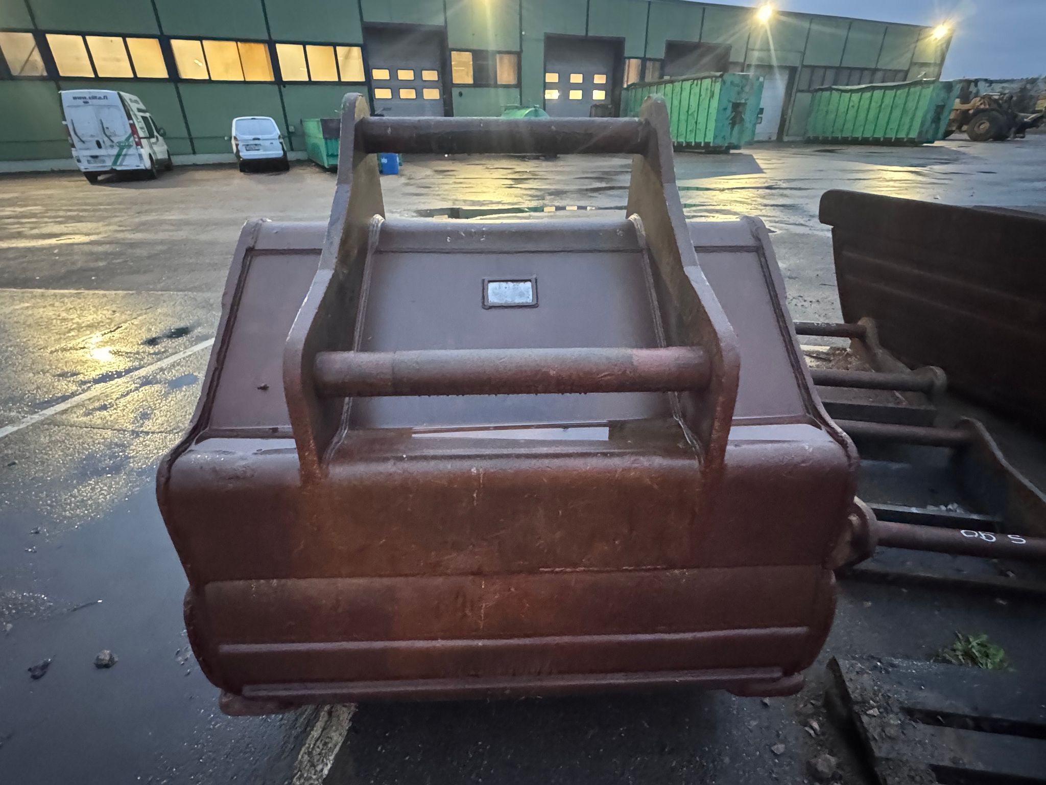 Image 3/12