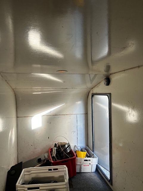 Image 5/6