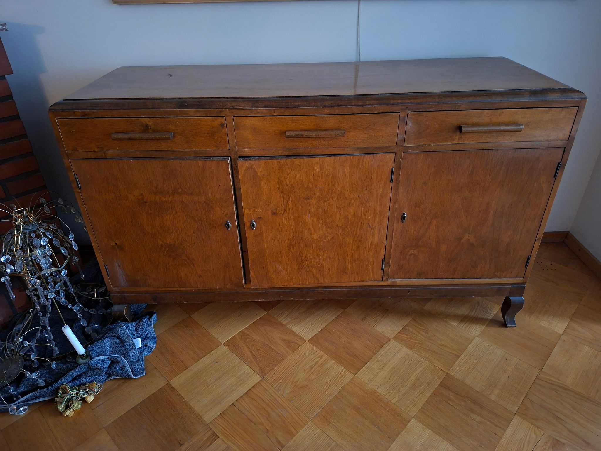 Image 1/5
