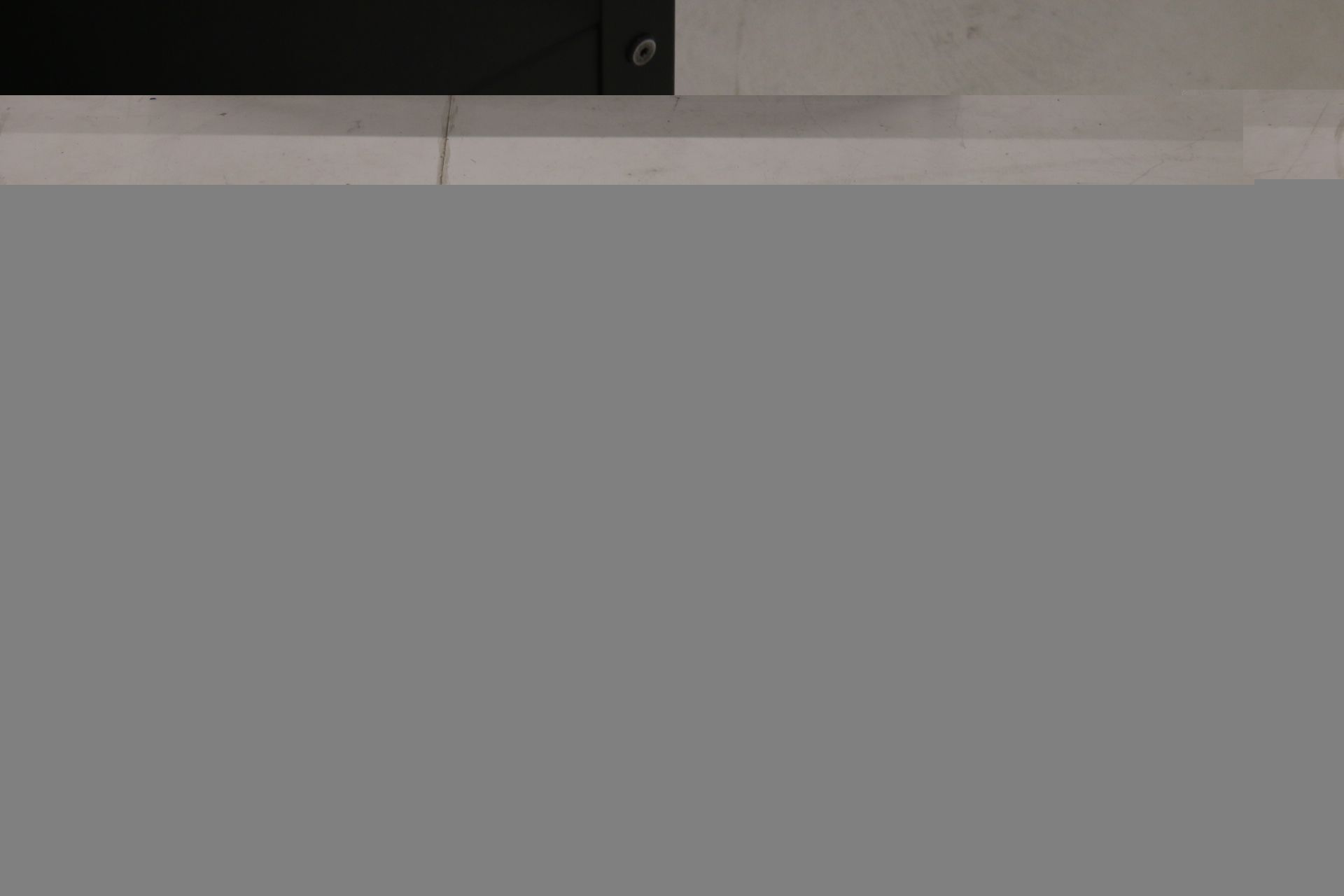 Image 8/9