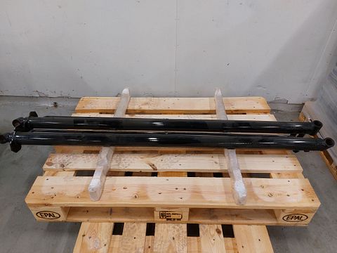 Image 1/2