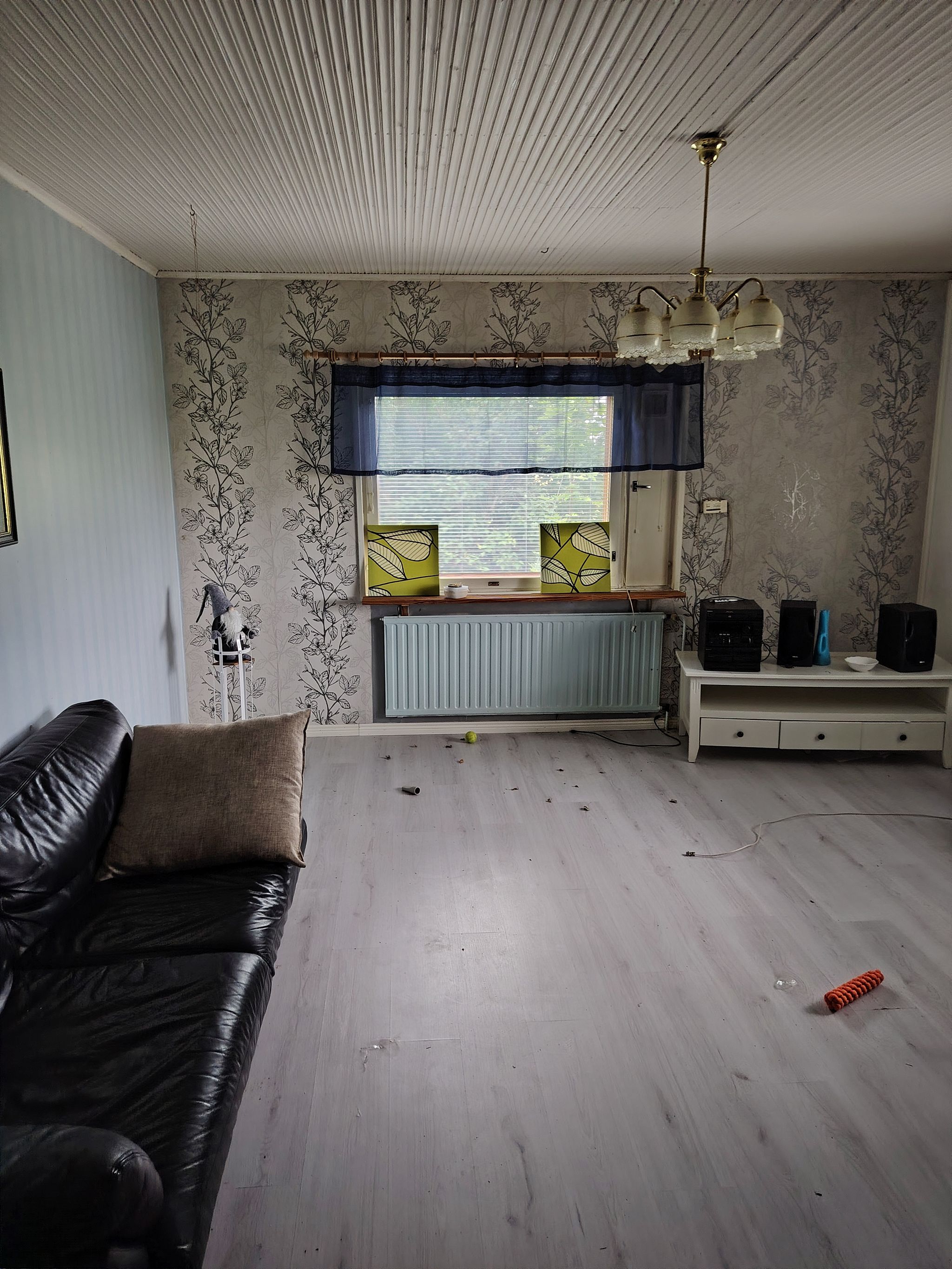 Image 29/61