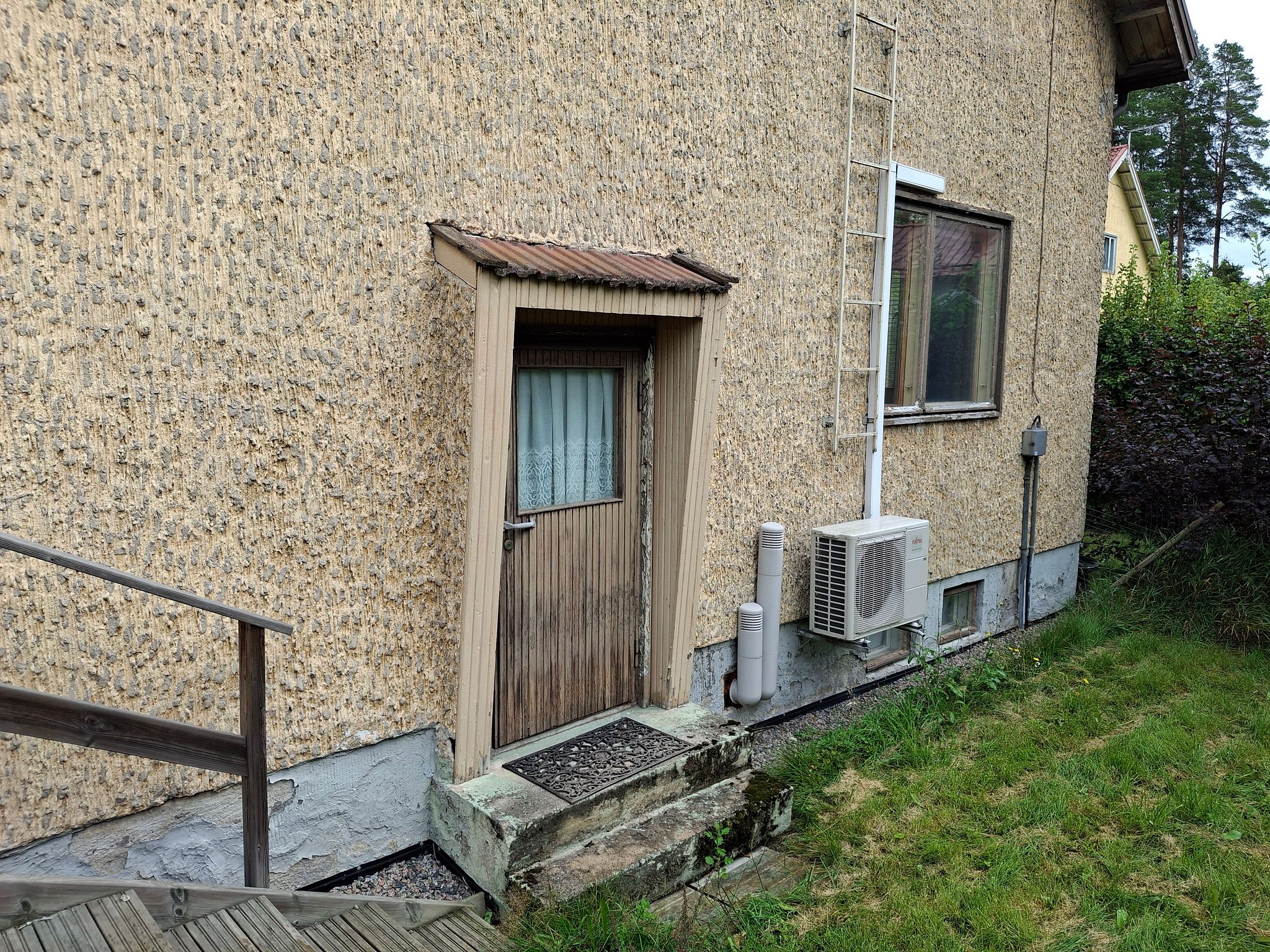 Image 4/70