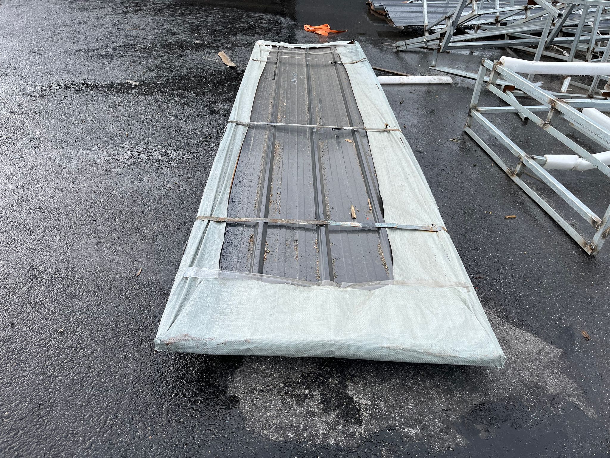 Image 5/6