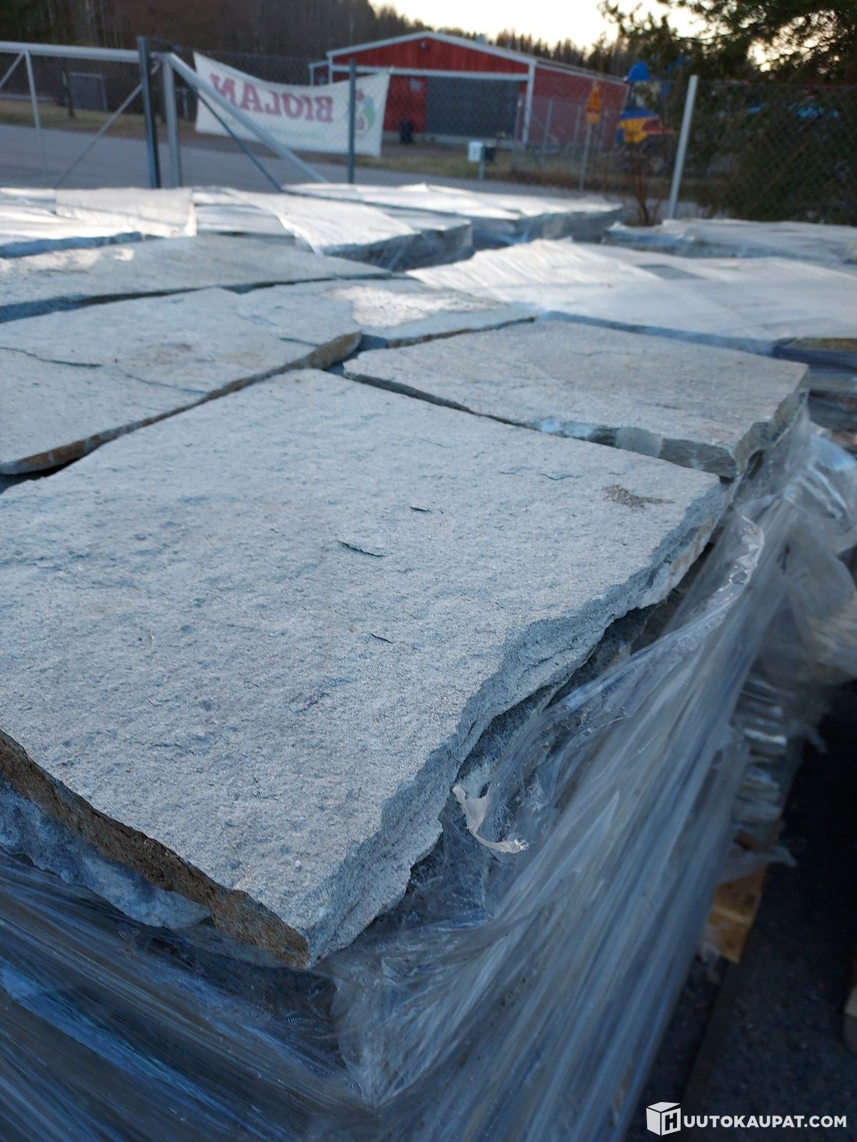 LIUSKEKIVI 2 3cm 15m2 LAVA HARMAA 39 M2 585 Lava Tuusula 
