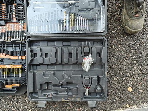 Image 3/7
