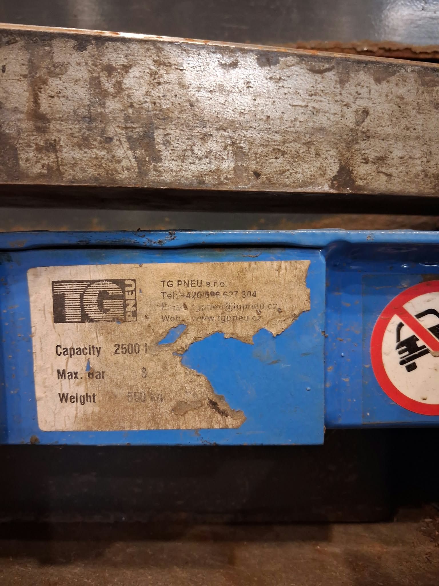 Image 3/5