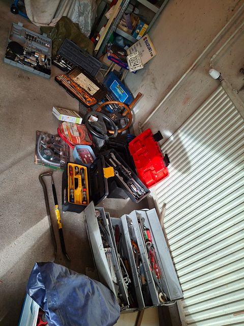 Image 7/9