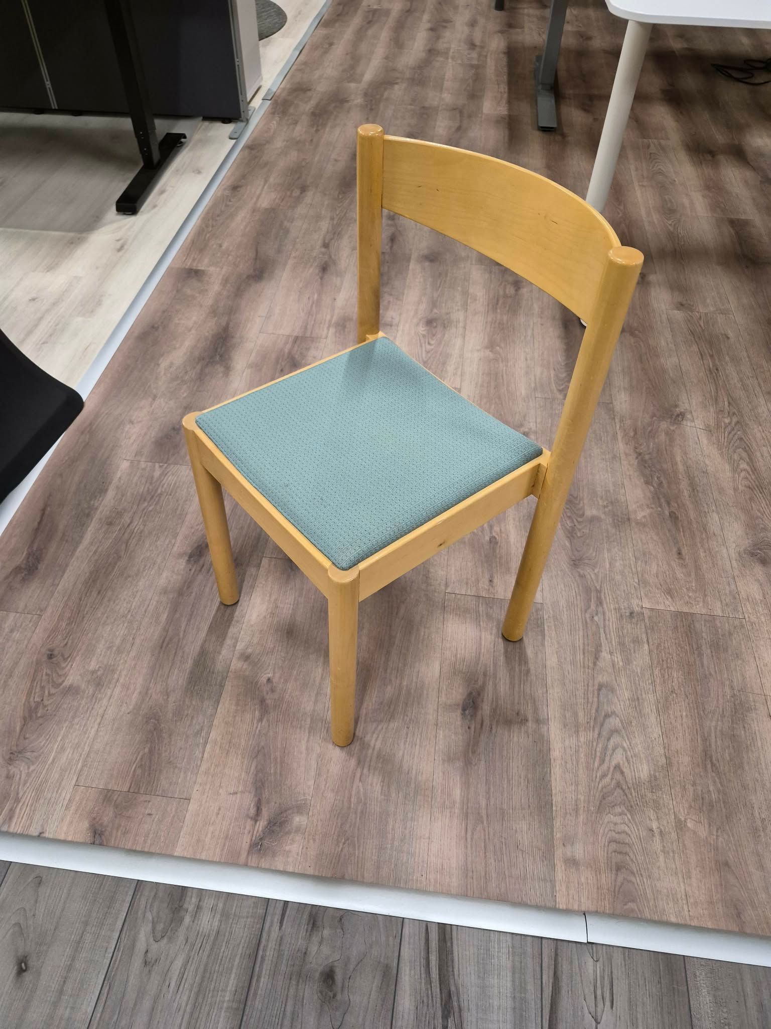 Image 1/2