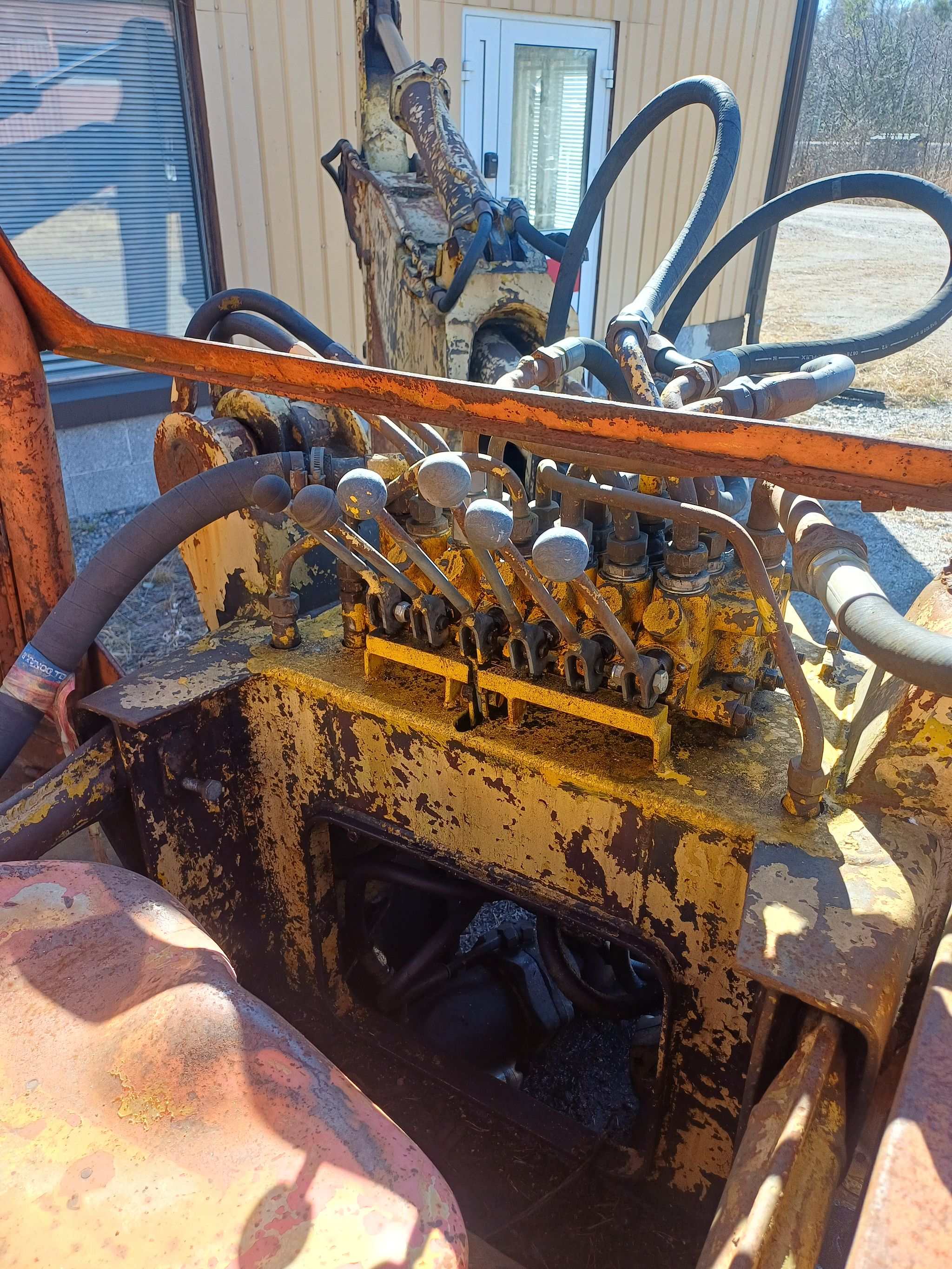 Image 6/6