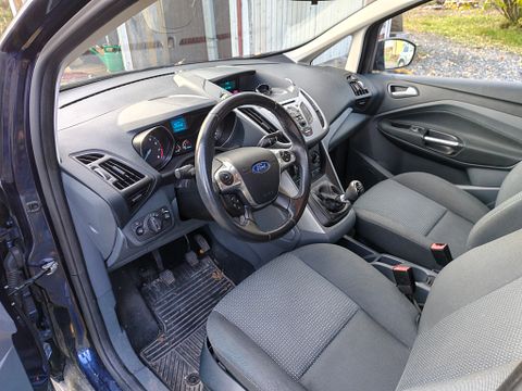 Image 7/10