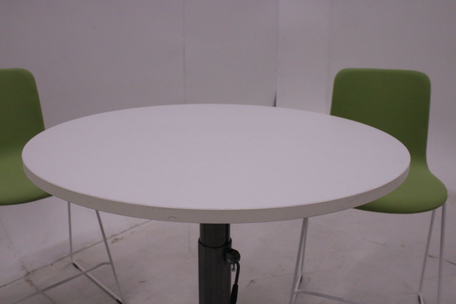 Image 5/7