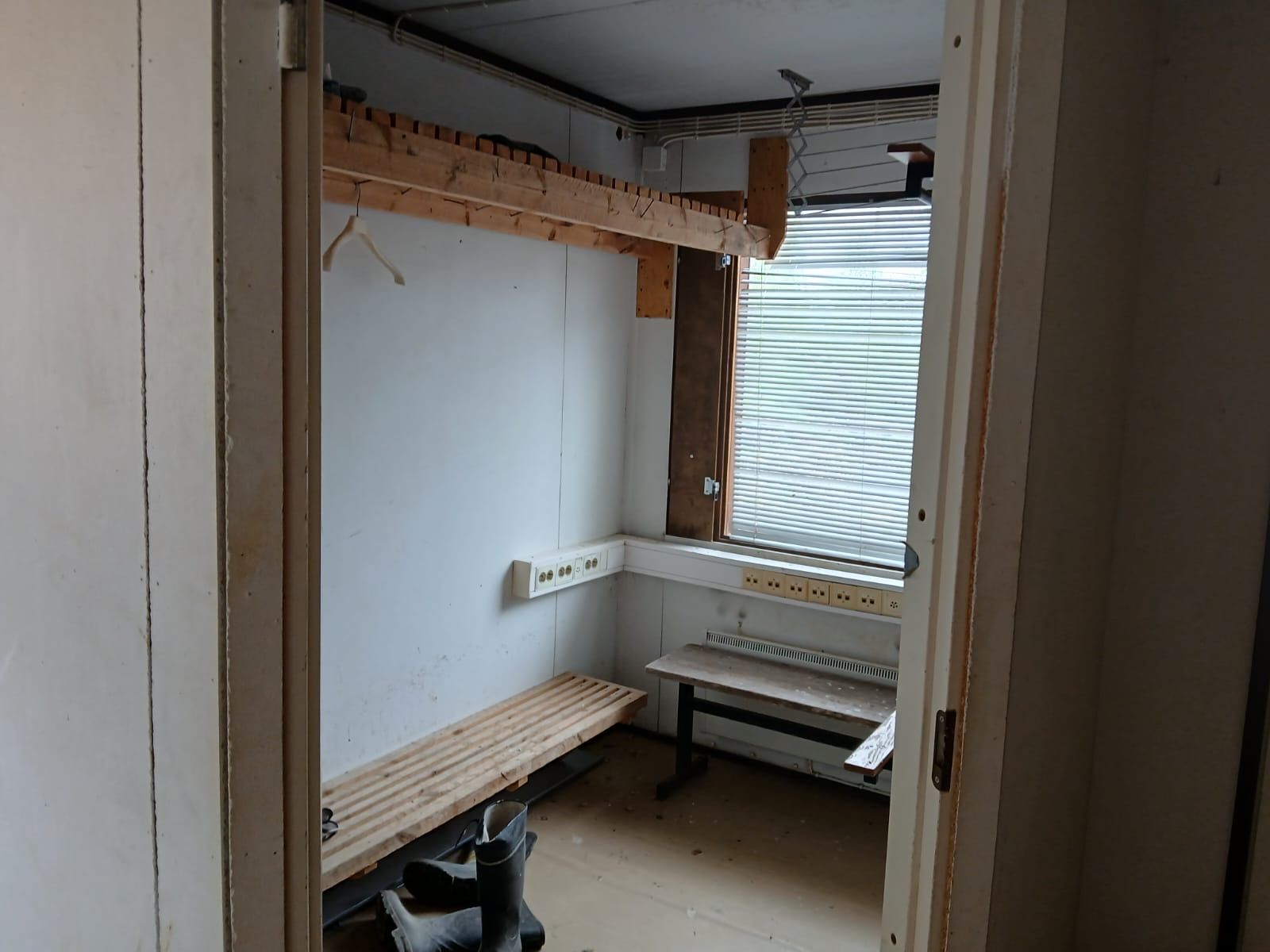 Image 4/7