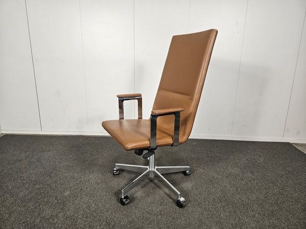 Image 3/12