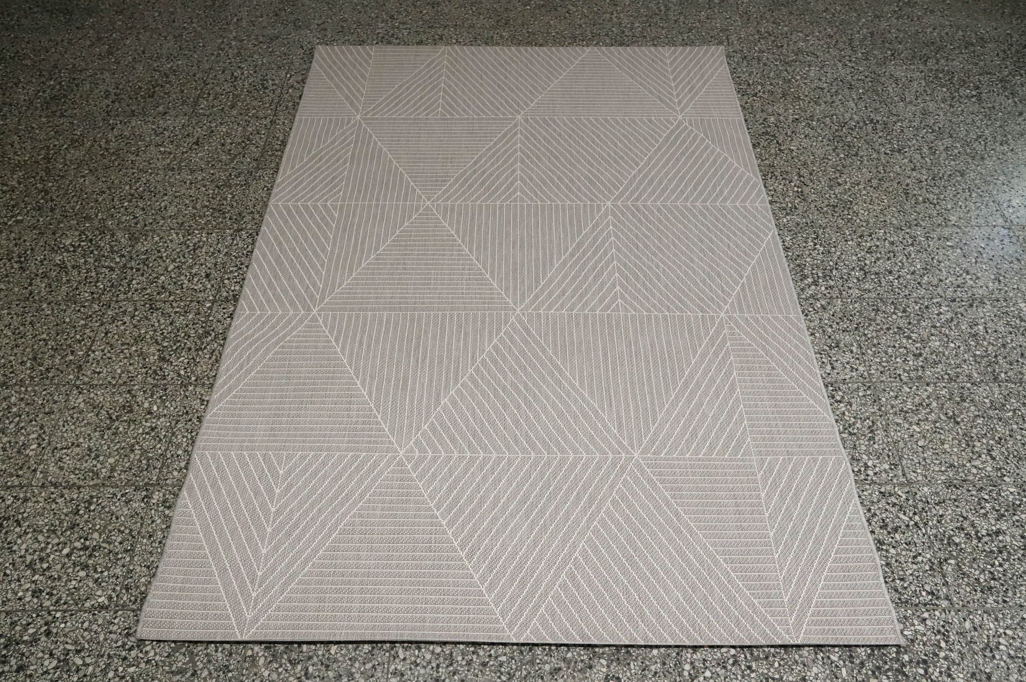 Image 1/5