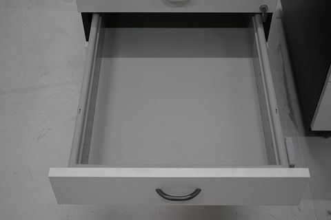 Image 9/10
