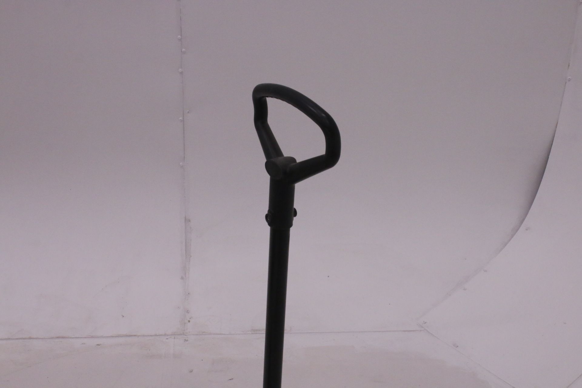 Image 16/16