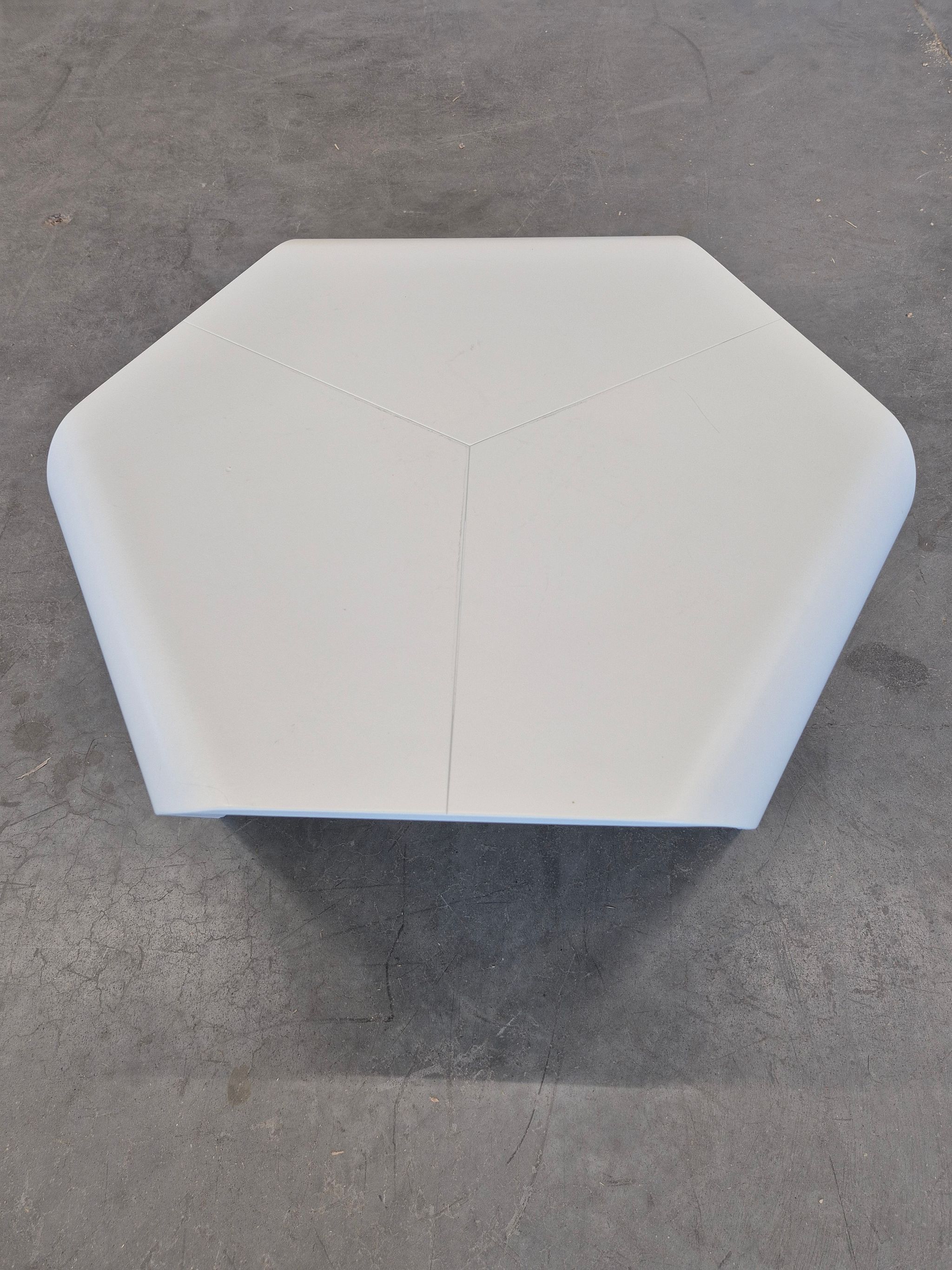 Image 3/8
