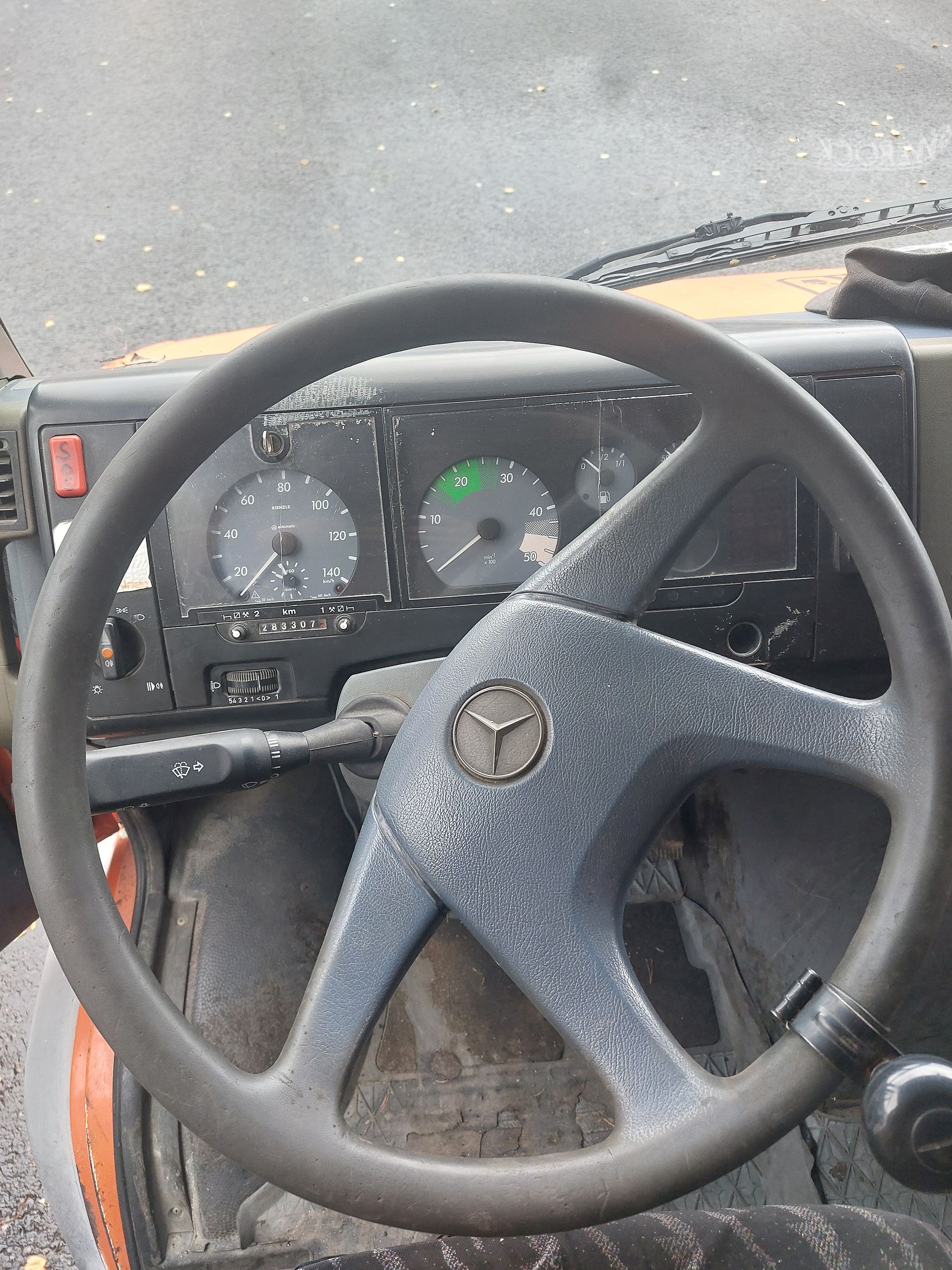 Image 7/8