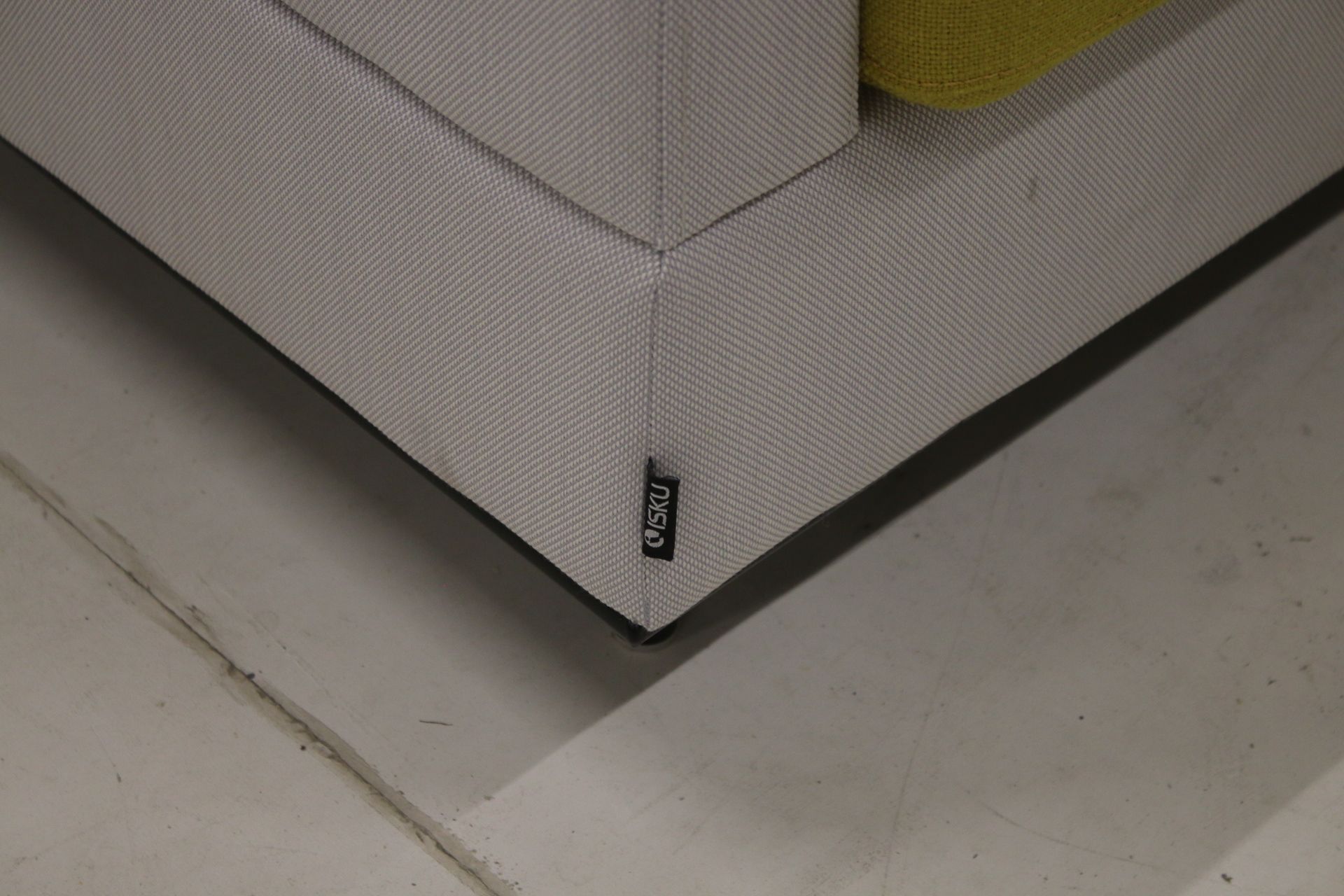 Image 4/10