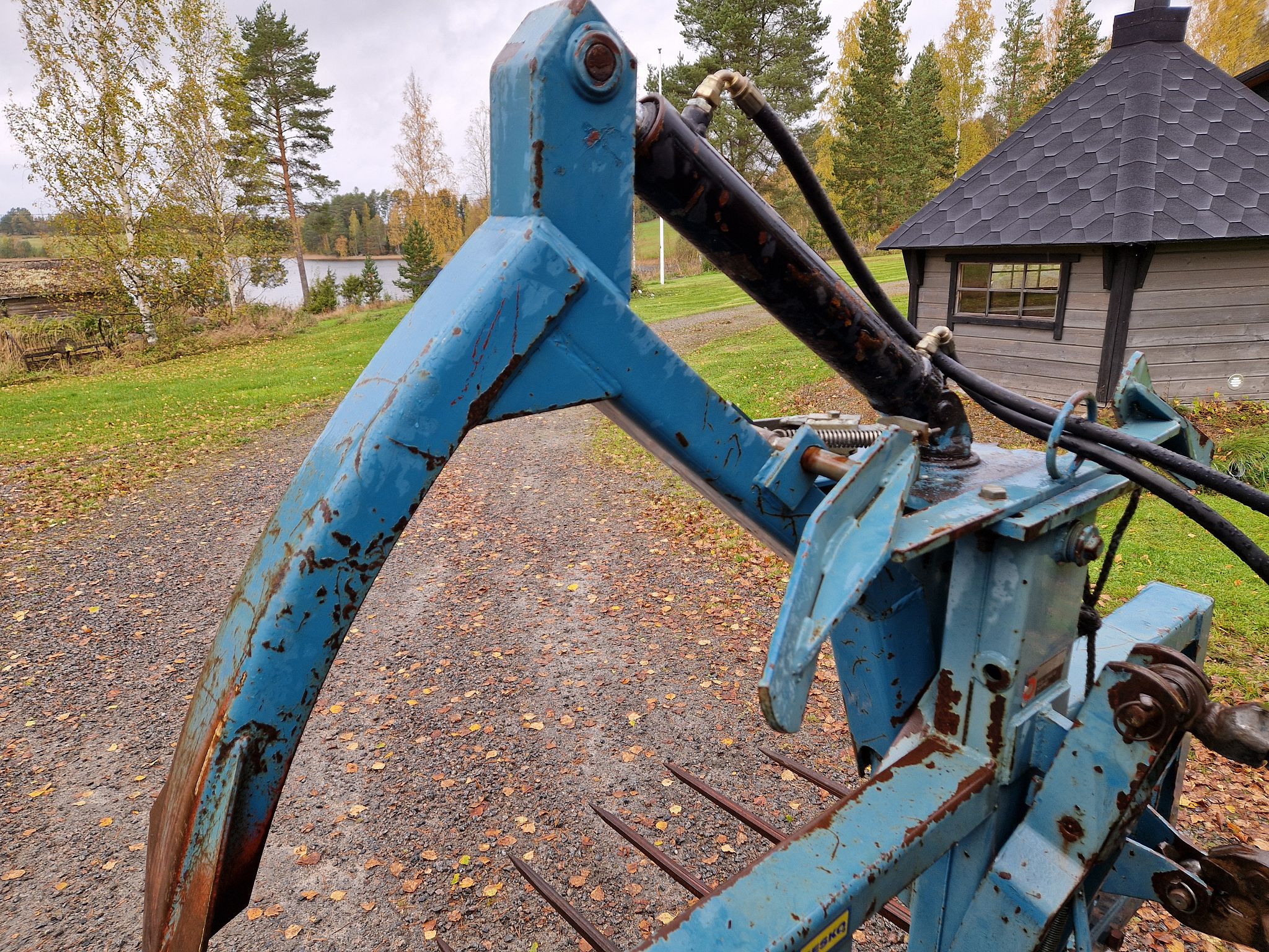 Image 11/19