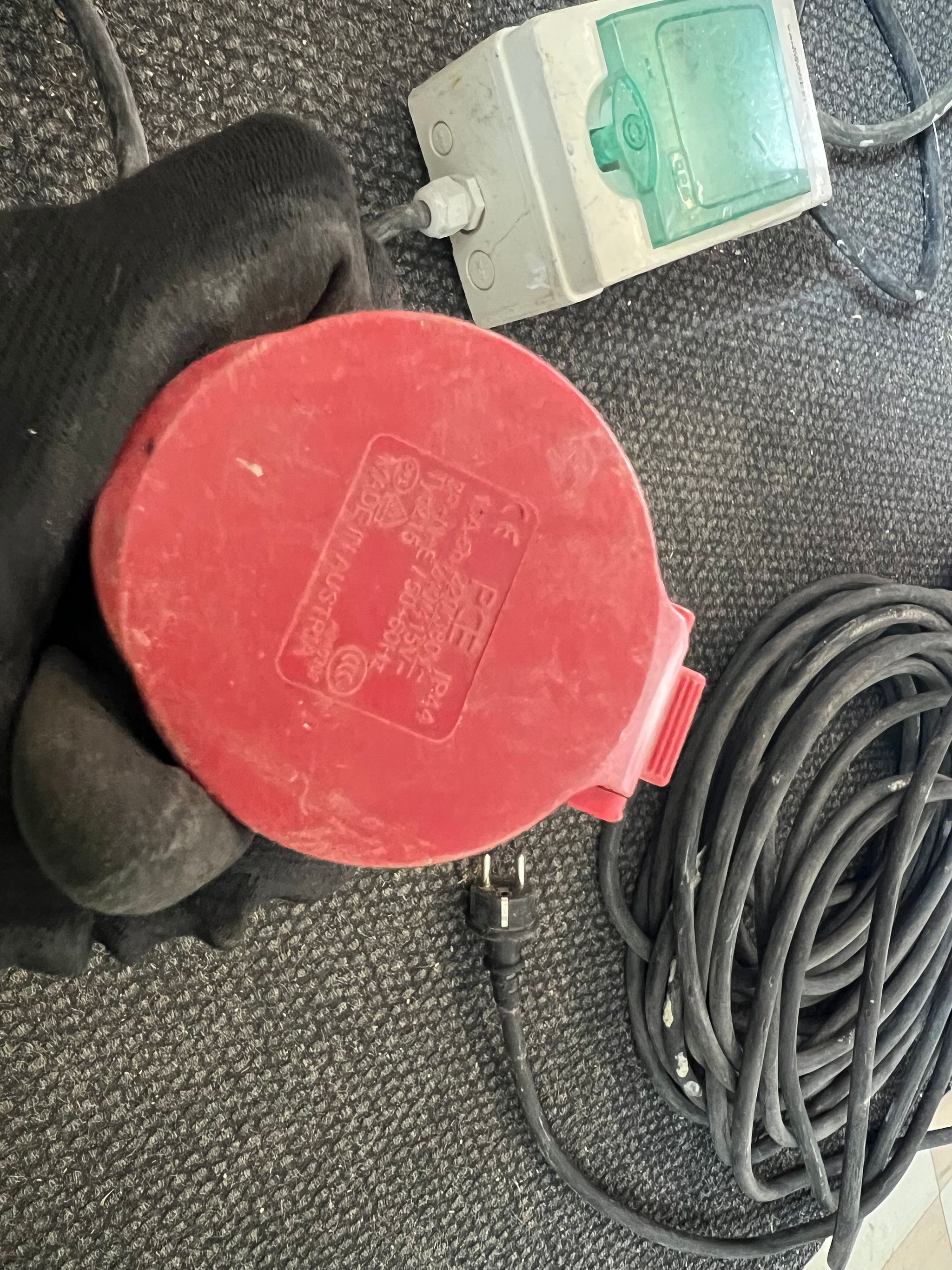 Image 7/9