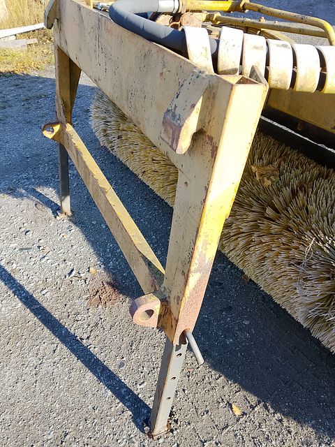 Image 5/6