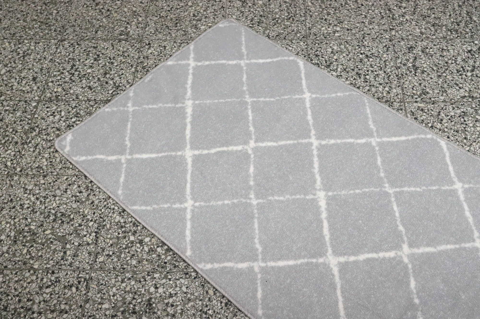 Image 3/8