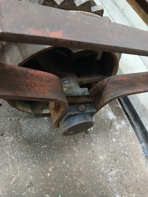 Image 5/9